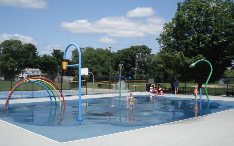 Due the the warm weather, four spray parks will be OPEN TODAY, May 22nd through Monday, May 27th, unsupervised from 10am to 8pm.